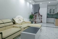 Bán nhà thái thịnh, ô tô, dt 53m2 5t, mt 4 m, giá 6,5 tỷ, lh 0984417892