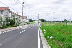 Bắt đáy 180m2, 3.3 tỷ, mt 13m, bìa làng, thụy lâm, đông anh