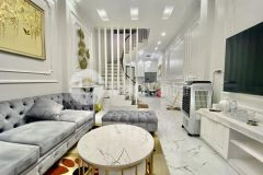 Bán nhà đường tôn thất tùng, ngõ xe ba gác, an sinh đỉnh, dt 36m giá 4.3 tỷ.