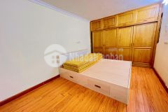 Bán nhà dương quảng hàm càu giý. dt 38mx5tm, mt 4m, giá 4,4 tỷ