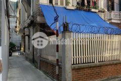 Thạch bàn bên chẵn bán 50m2 tặng nhà lô góc ngõ ô tô thông long biên