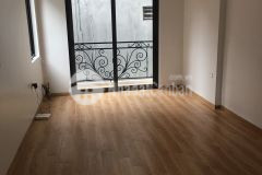 Nhà đẹp gia thụy long biên 35mx5t ngõ thông ô tô đỗ cửa trung tâm tiện ích giá 3.7 tỷ.