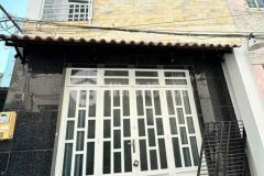 Bán gấp nhà 1t1l ngay đ.ql50 x.phước đông cần đước