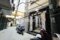 Cực hiếm giáp nhị hoàng mai 2 thoáng ba gác đua ngõ thông 33m2 108trm