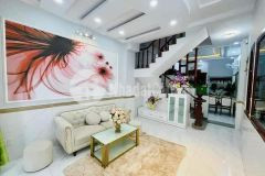 Xe hơi vô nhà 3 tầng bê tông cốt thép tặng full nội thất cao cấp dt 4 x 12 gía chỉ hơn 5 tỷ