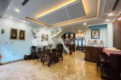 Bán gấp nhà 6 tầng thang máy ngõ 183 hoàng văn thái, dt 46m2, ô tô ngủ trong nhà chỉ 8.5