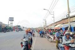 Nhà tôi cần bán nền nhà ngay trung tâm tp đồng xoài 450tr