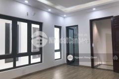 Bán nhà phương canh, ngõ thông, dt 35m2 x 5 tầng 3.25 tỷ, ô tô đỗ gần