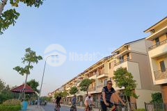 Duy nhất 1 căn liền kề ôm trọn mặt tiền hướng ra sông tào khê giá rẻ nhất centa city.