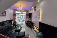 Hxh 7 chổ 4x15 4,99 tỷ quang trung p11 gò vấp