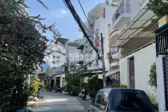 Chính chủ gửi bán 7 chỗ quay đầu 3 tầng ngang 5m nhà mới ở ngay ngay cầu phú mỹ quận 7