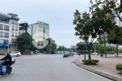 Sang xịn nhà mới, gara, thang máy, tiện ích vô vàn nguyễn văn cừ 75m 5t mt5m chỉ 12 tỷ.