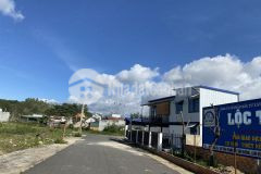 Chủ ngộp ngân hàng cần bán gấp lô đất hai mặt tiền trước sau ở trung tâm thị trấn thạnh mỹ