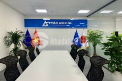 Cho thuê văn phòng tầng 2 khu chung cư iec tứ hiệp cách trung tâm 15 di chuyển.