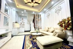 Bán nhà trung liệt, ô tô, dt 45m2 4t, mt 4 m, giá nhỉnh 6 tỷ, lh 0984417892