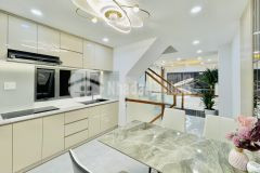 Bán tòa nhà mặt tiền hùng vương, p.2, q.10, dt8x25m, 6 lầu, giá 55 tỷtl.