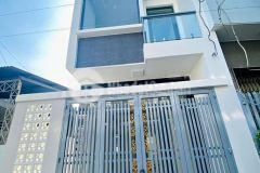 Bán gấp nhà ngay đ.phạm văn trí x.bình chánh gần chợ bình chánh