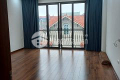 Bán nhà giáp bát, ô tô, 34m, 5 tầng, mt 5,7 m, giá 5,3 tỷ, lh 0984417892