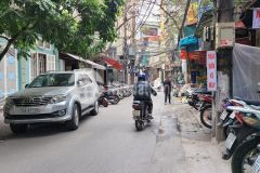 Bán nhà tôn thất tùng 103m2, 4 tầng. oto vào 10m ra phố 14.5 tỷ