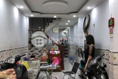 Bán nhà 44m2 xe hơi đổ cửa đường hoàng diệu quận 4