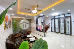 Bán nhà phan chu trinh, hà đông, diện tích 40m2 chỉ hơn5 tỷ, 3 tầng, mt 4m, lô góc ô tô kinh doanh