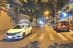 Phân lô ô tô tránh vỉa hè gar trung kính cầu giấy 50m chỉ 11 tỷ.