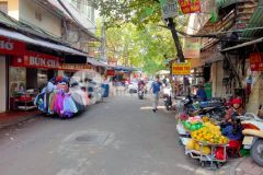 Bán căn hộ tập thể phương mai, đống đa, dt 95m2, 3 ngủ, ô tô tránh dừng đỗ ngày đêm, sđcc