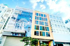 Bán nhà mặt tiền cách mạng tháng 8, quận 3, 4t, 180m, 19 tỷ 5, 0933644449