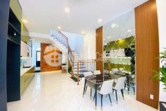 Bán gấp, hxh, lạc long quân, tb, 72m2, 3pn. 5,8 tỷ tl