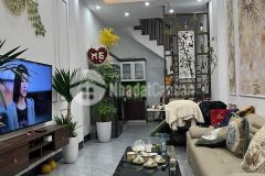 Bán nhà lê văn lương 34m x 5t 3 pn ở ngay sđcc hơn 3 tỷ