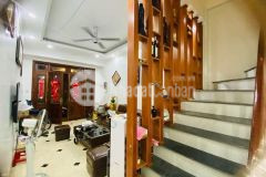 Bán nhà 5 tầng cách phố vương thừa vũ 50m