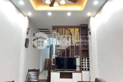 Bán nhà láng hạ 43m2, 4 pn, 2 thoáng, 3 wc hơn 4 tỷ