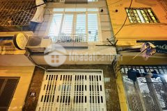Nhà vị trí đẹp ngõ thông ba gác tránh gần phố 26m2 4 tầng 2.5 tỷ hoàng mai