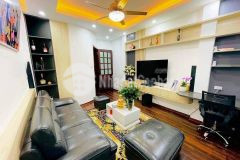 Nhà đẹp 20m ra phố 2 thoáng phố đội cấn ba đình. 0569766799