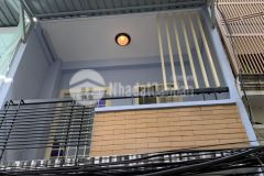 Chính chủ cần bán nhà 3 tầng đúc, 2 pn, mỗi phòng 1wc, nhà giá quá tốt, giá đầu tư