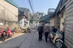 Bán nhà, thạch bàn, ô tô tải vào nhà, 3 bước tới trường, chợ, 110m, 1 tầng, 1.6 tỷ