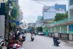 Cấp 4 hẻm 5m phạm văn đồng 4,2x24 p1 gò vấp 8,6 tỷ