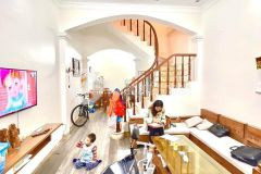 Nhà đẹp giá rẻ cầu giấy,nguyễn đình hoàn 40m 4tầng nhỉnh 4ty