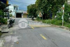 Cần bán gấp miếng đất 80m2 ở hóc môn giá 750 triệu.shr