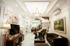 Bán rẻ nhà đẹp mặt tiền quận 11, 152m2, 35.2 tỷ còn 26.2 tỷ, 4 phòng