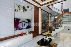 Cực hiếm bán nhà 5 tầng sư vạn hạnh, q10, 33m2 3.2x10.3m, 5.3 tỷ