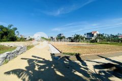 Đất thị trấn giá 8trm2 ngay kho bạc, trung tâm hành chính huyện