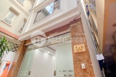 Chính chủ bán nhà ngõ phố trần thái tông, cầu giấy. dt 52m x 5 tầng.giá 6,75 tỷ. lh 0964769634