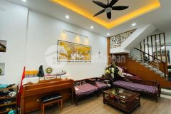 Nhỉnh 10 tỷ nhà dân xây ô tô kinh doanh 60m x 5t tại cầu giấy phường quan hoa 0343564283