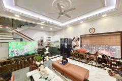 Bán nhà thái hà, ô tô, dt 58m2 6t, mt 7,6 m, giá 7,5 tỷ, lh 0984417892