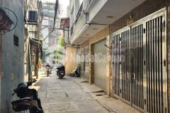 Bán nhà võ chí công mặt ngõ oto rộng thông, kinh doanh. 45m2 xây 6t. chỉ 6.6 tỷ