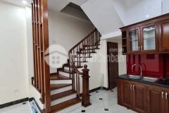 Bán nhà ngô gia tự, long biên dt 80m2, mt 5.5m, đường oto tránh, kinh doanh