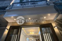 Cần bán nhà riêng phố yên lạc quận hai bà trưng nhỉnh 8 tỷ 50m ô tô đỗ cửa.