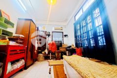 Bàn nhà cầu giấy hà nội 65m 4 tầng rộng 6,3 m 13,5 tỷ.