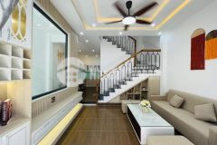 Tiện nghi sang trọng 3 tầng 3pn sát chợ giảm giá mạnh gần chợ cù chính lan